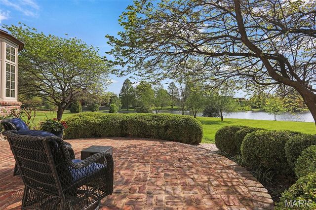 2102 Clairmont Drive, Shiloh, IL 62221