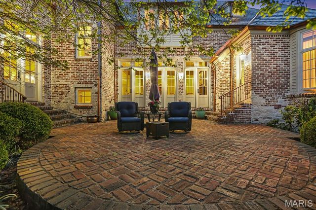 2102 Clairmont Drive, Shiloh, IL 62221