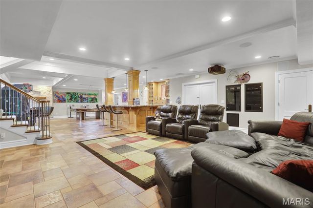 2102 Clairmont Drive, Shiloh, IL 62221