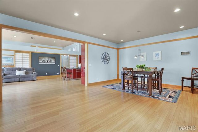 2102 Clairmont Drive, Shiloh, IL 62221