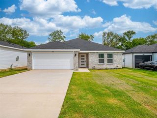 609 E 14th Street, Corsicana, TX 75110