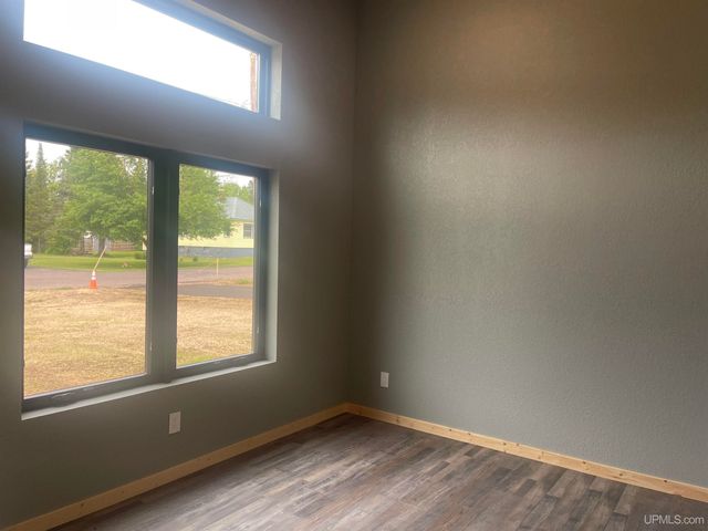 235 W Birch Street, Ironwood, MI 49938