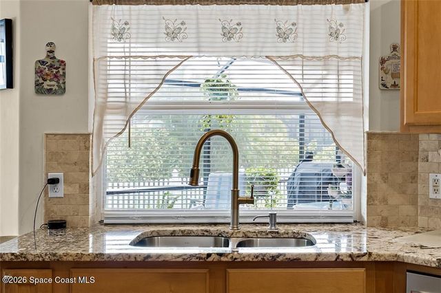 6445 36th Place, Vero Beach, FL 32966