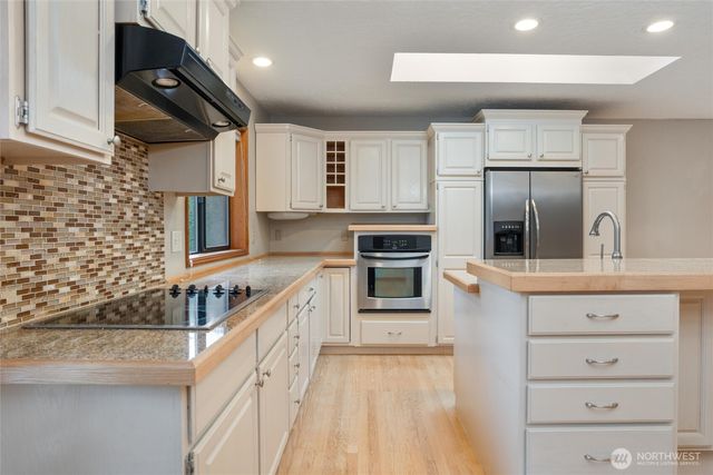 187 Sunland Drive, Sequim, WA 98382