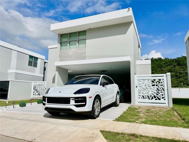 J-26 URB.VISTAS DE SAN JOSE, Caguas, PR 00725