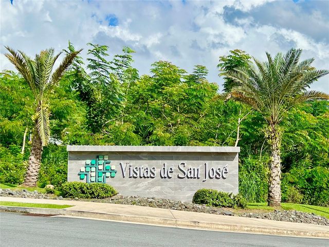 J-26 URB.VISTAS DE SAN JOSE, Caguas, PR 00725