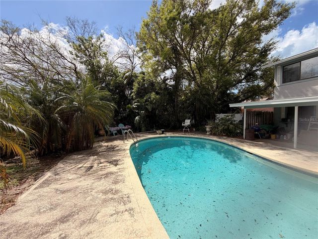 10003 133RD STREET, Seminole, FL 33776