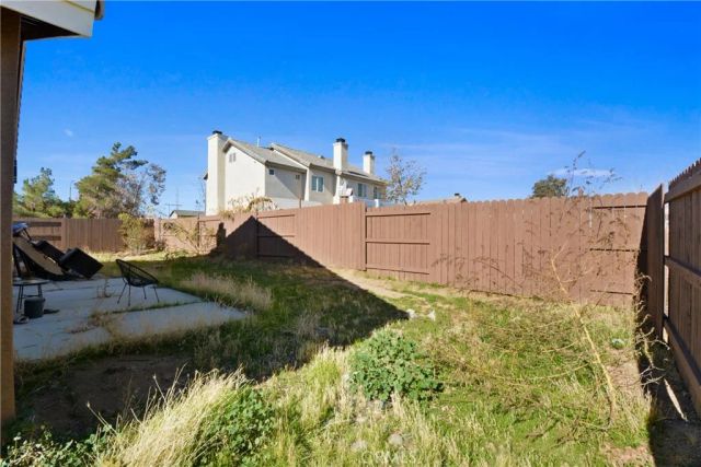 14152 Nantucket, Hesperia, CA 92344