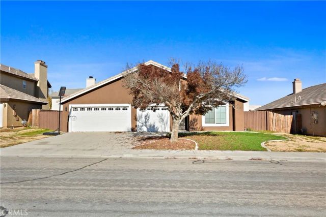 14152 Nantucket, Hesperia, CA 92344