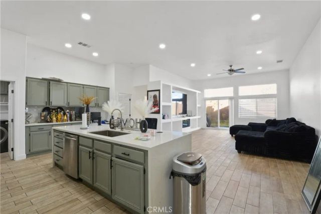 14152 Nantucket, Hesperia, CA 92344