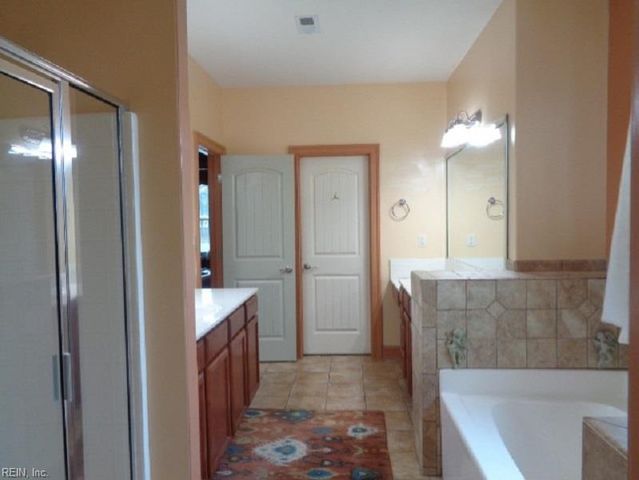 3973 Grand Isle DR, Chesapeake, VA 23323