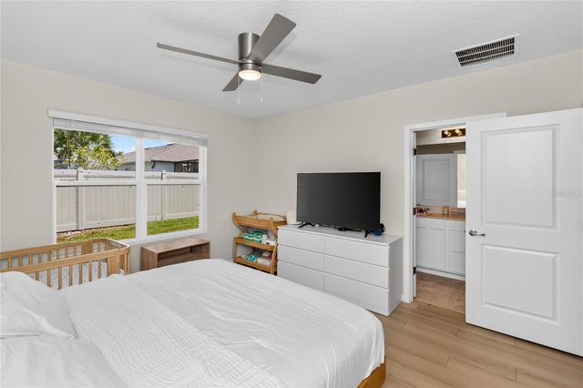 3082 GREEN PARK DRIVE, Deland, FL 32724