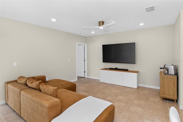 3082 GREEN PARK DRIVE, Deland, FL 32724
