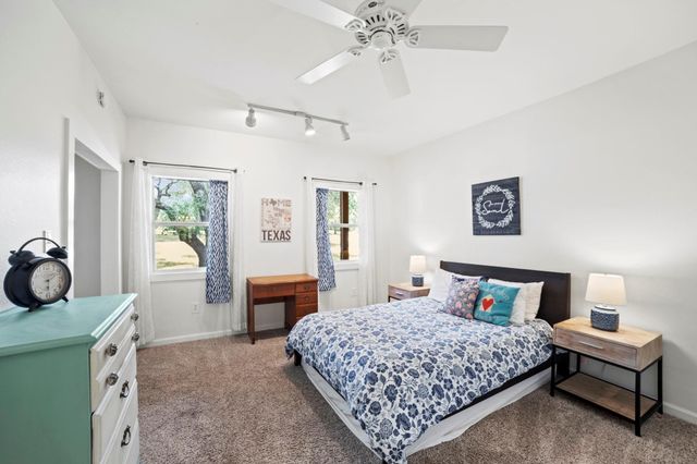 20001 Hamilton Pool RD, Dripping Springs, TX 78620