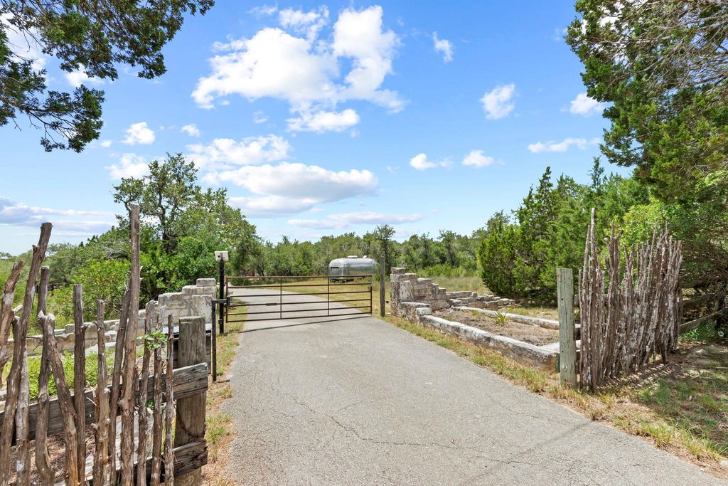 20001 Hamilton Pool RD, Dripping Springs, TX 78620