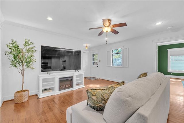 4532 Pershing Avenue, Fort Worth, TX 76107