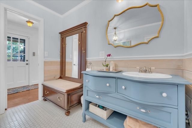 4532 Pershing Avenue, Fort Worth, TX 76107