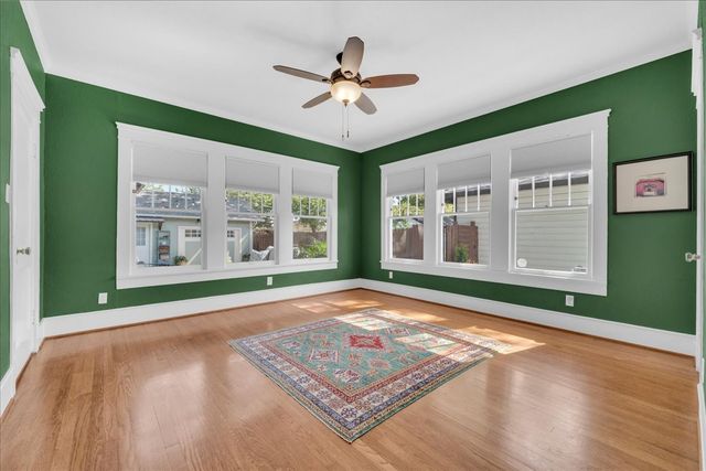 4532 Pershing Avenue, Fort Worth, TX 76107