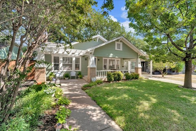 4532 Pershing Avenue, Fort Worth, TX 76107