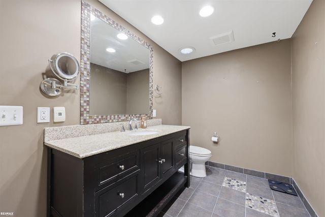 12894 Parkridge Drive, Shelby Twp, MI 48315