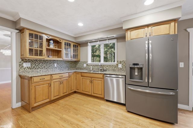 12894 Parkridge Drive, Shelby Twp, MI 48315
