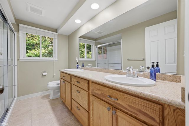 12894 Parkridge Drive, Shelby Twp, MI 48315