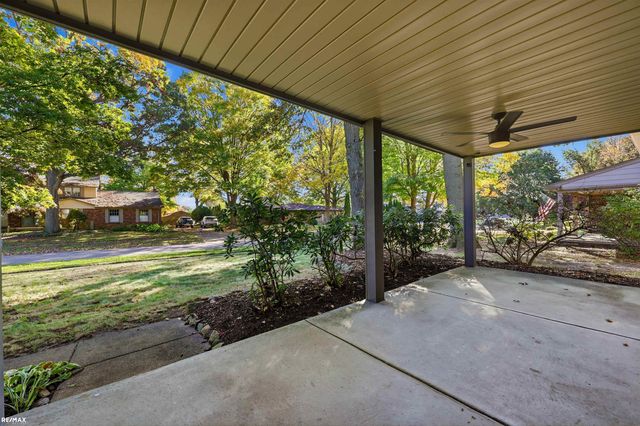 12894 Parkridge Drive, Shelby Twp, MI 48315