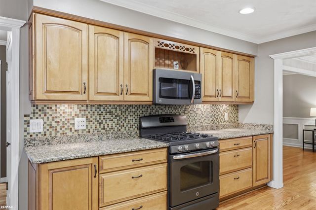 12894 Parkridge Drive, Shelby Twp, MI 48315