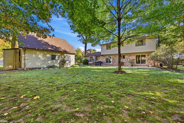 12894 Parkridge Drive, Shelby Twp, MI 48315
