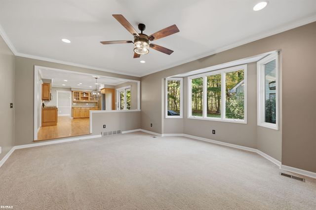 12894 Parkridge Drive, Shelby Twp, MI 48315