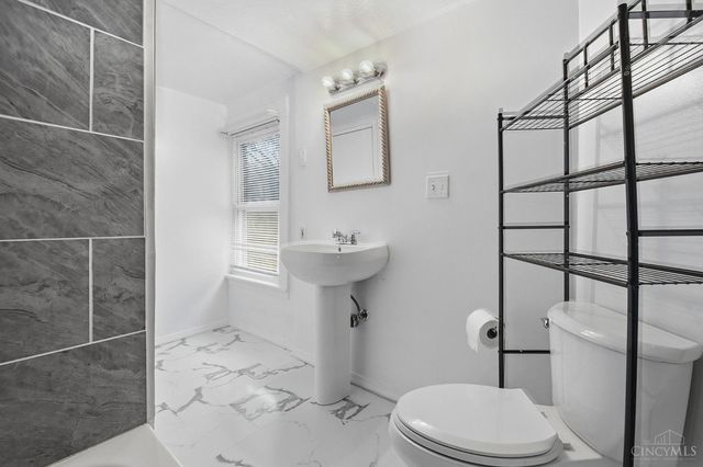 4294 Mayhew Avenue, Cincinnati, OH 45238