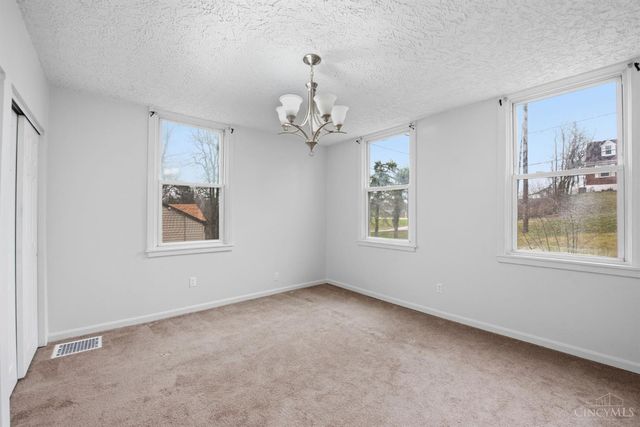 4294 Mayhew Avenue, Cincinnati, OH 45238