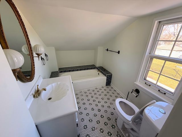 18404 Dixie Highway, Homewood, IL 60430