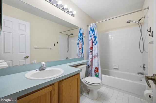 56 CAMELLIA CT, Newtown, PA 18940