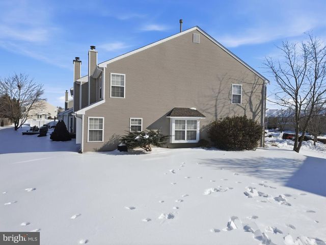 56 CAMELLIA CT, Newtown, PA 18940