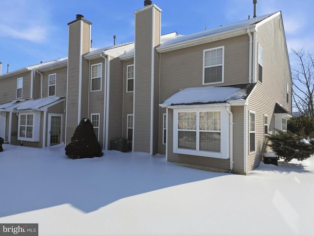 56 CAMELLIA CT, Newtown, PA 18940