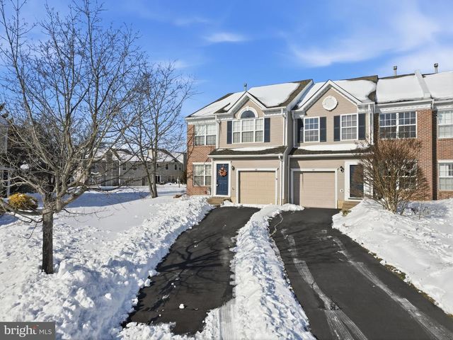 56 CAMELLIA CT, Newtown, PA 18940