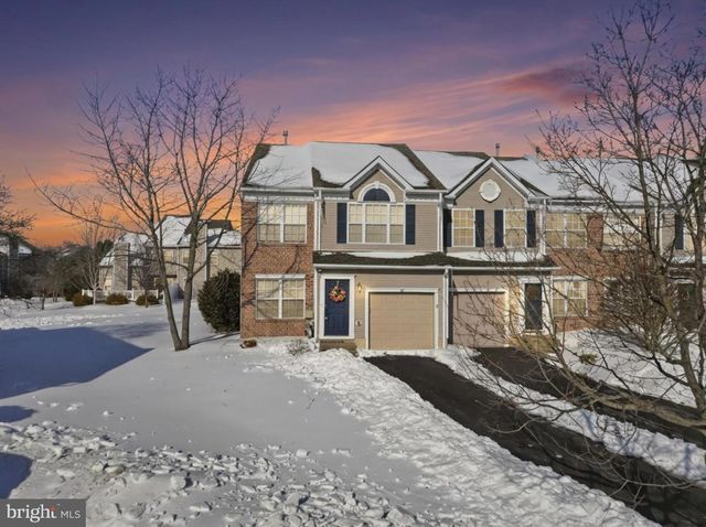 56 CAMELLIA CT, Newtown, PA 18940