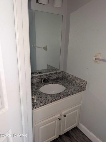 480 Reed Canal Rd Apt 57, South Daytona, FL 32119