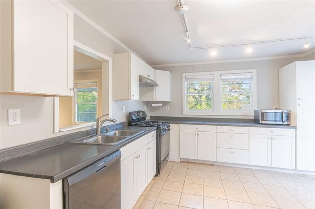 2290 Pinetree Lane NE, Conyers, GA 30012