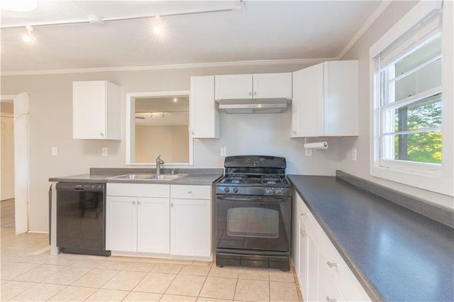 2290 Pinetree Lane NE, Conyers, GA 30012