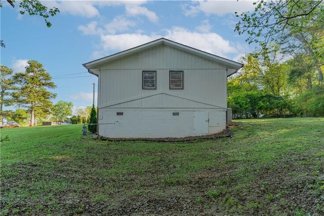 2290 Pinetree Lane NE, Conyers, GA 30012