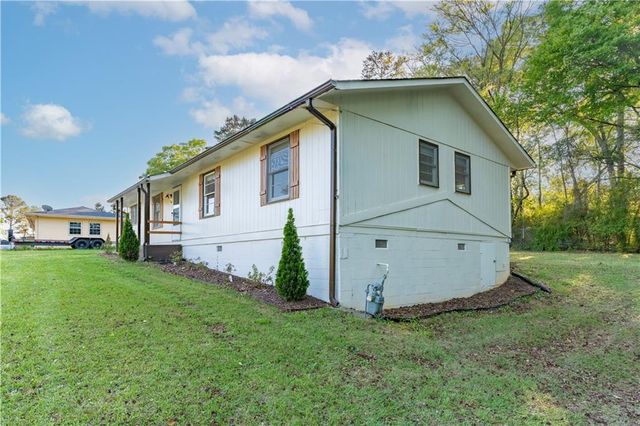 2290 Pinetree Lane NE, Conyers, GA 30012