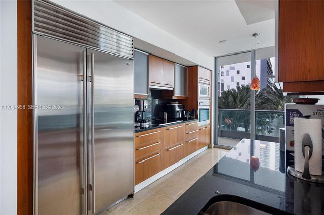 1331 Brickell Bay Dr 302, Miami, FL 33131
