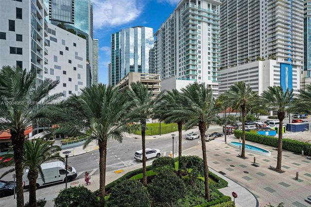 1331 Brickell Bay Dr 302, Miami, FL 33131