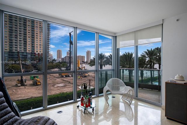 1331 Brickell Bay Dr 302, Miami, FL 33131