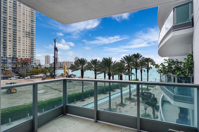 1331 Brickell Bay Dr 302, Miami, FL 33131