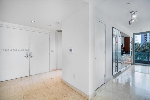 1331 Brickell Bay Dr 302, Miami, FL 33131