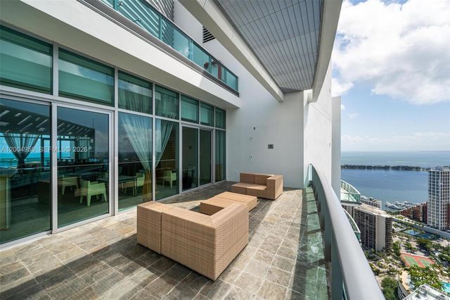 1331 Brickell Bay Dr 302, Miami, FL 33131