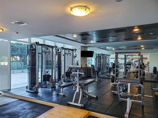 1331 Brickell Bay Dr 302, Miami, FL 33131